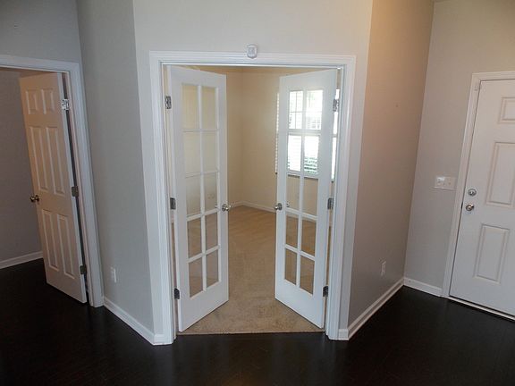 5th image of 1512 Rockwood Ln