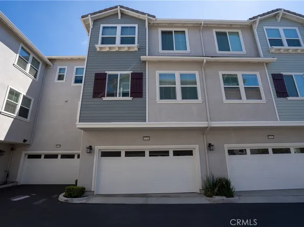 18381 Iris Ln, Yorba Linda, CA 92886