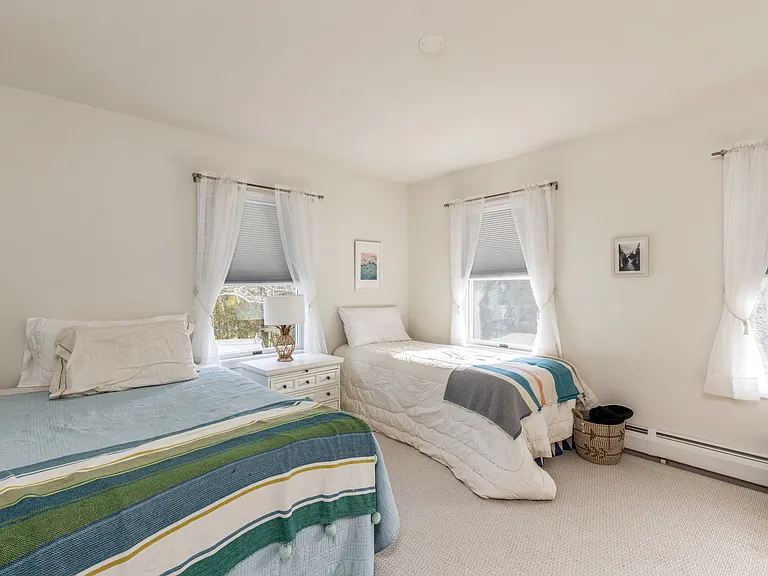 122 Strongs Ln — Photo 15