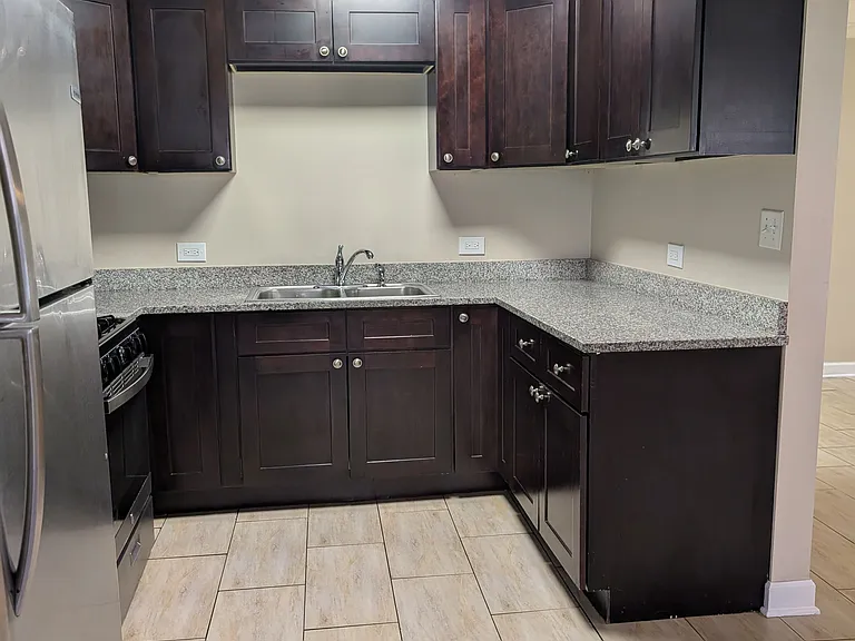 817 N 23rd Ave #5 — Photo 14