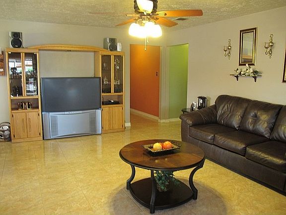5th image of 4102 Alecia Dr