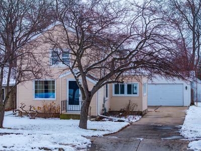 1405 Lost Dauphin Rd, De Pere, WI, 54115
