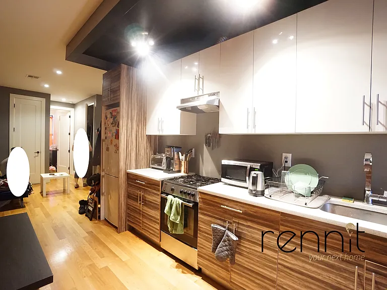 638 Wilson Ave #2L — Photo 18