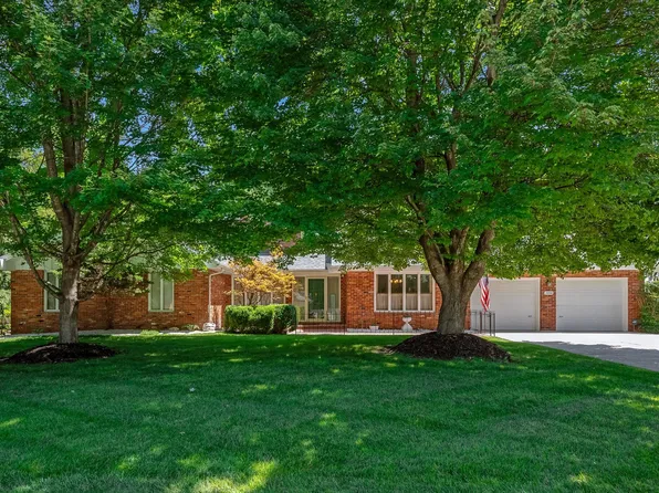2860 S Versailles Avenue, Springfield, MO 65804