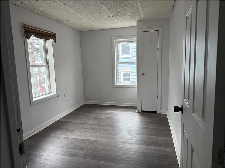 218 N Fountain St — Photo 12