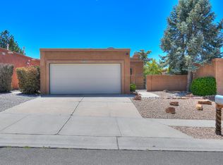10608 Casador Del Oso NE, Albuquerque, NM 87111
