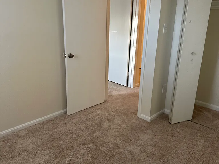 4453 Eagle Ct — Photo 6