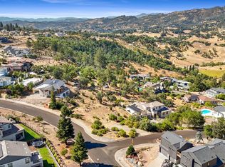 3931 Shelter Glen Way, Santa Rosa, CA 95404