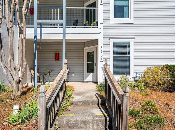 1321 Keys Lake Dr NE, Atlanta, GA 30319