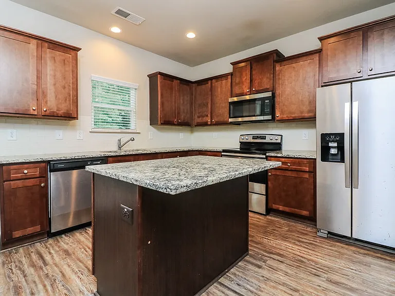 279 Faron Dr SW — Photo 11