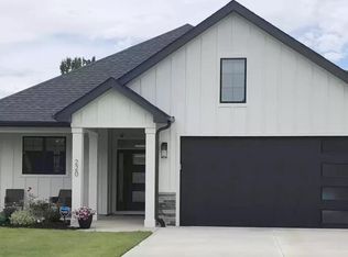 407 Coltop Ct, Simpsonville, SC 29681