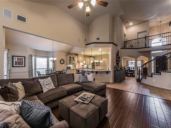 3rd image of 11741 Merlotte Ln