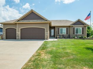 1380 E Pine Ridge Dr, Polk City, IA 50226