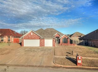 3824 Pachem Ave, Harrah, OK 73045