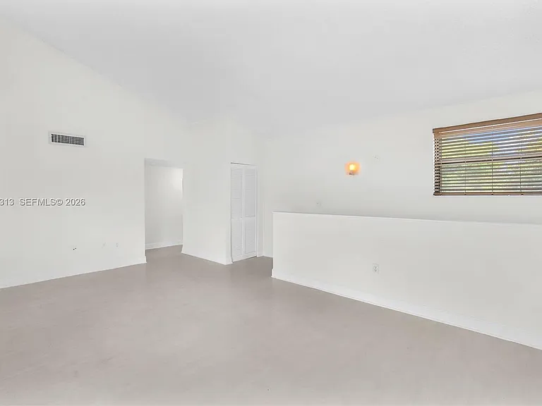 685 W Park Dr #206-11 — Photo 12