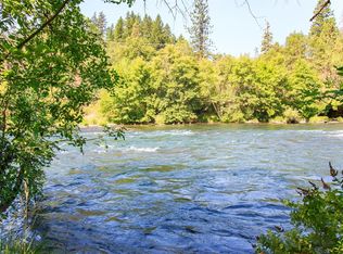 1755 Old Ferry Rd, Shady Cove, OR 97539