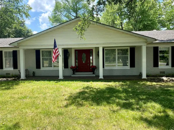 3151 E Marshall St, Charleston, MO 63834