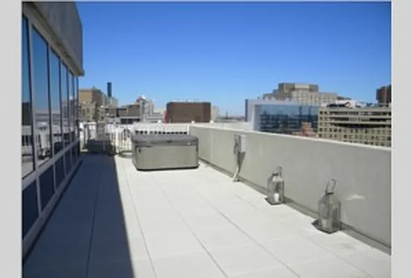 Sold by Avenue Real Estate | media 13