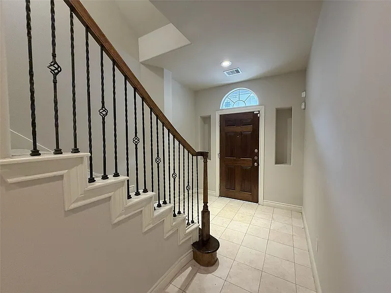 2612 Edgefield Lakes Dr — Photo 9