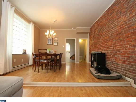 2nd image of 4461 Richmond St