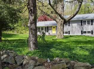 2302 New Hackensack Rd, Poughkeepsie, NY 12603