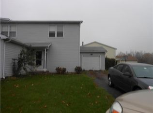 5656 Running Brook Rd, Farmington, NY 14425