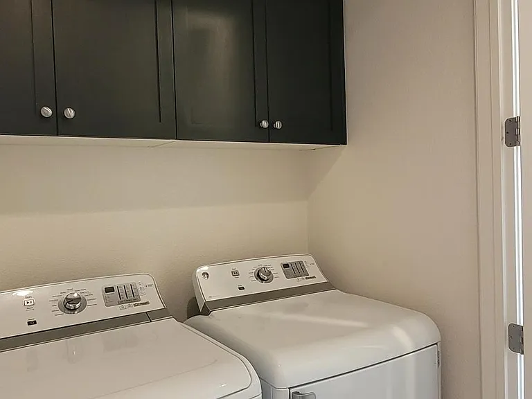 5386 Campus Dr — Photo 13