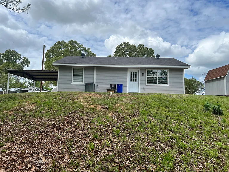 231 County Road 34715 — Photo 4