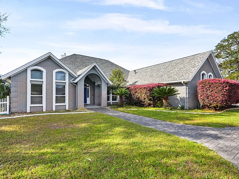 83 Lake Lorraine Cir — Photo 6