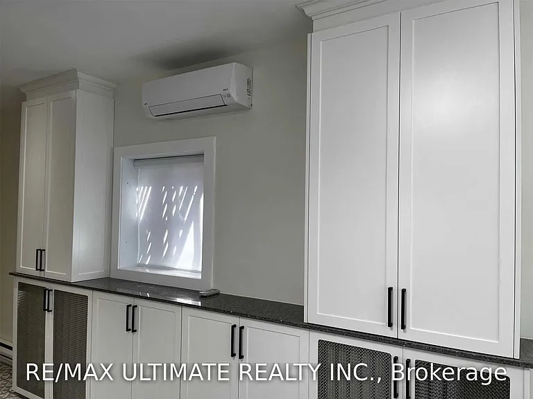 1065B Saint Clair Ave W — Photo 28