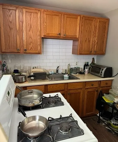 52 Neillian St #1 — Photo 3