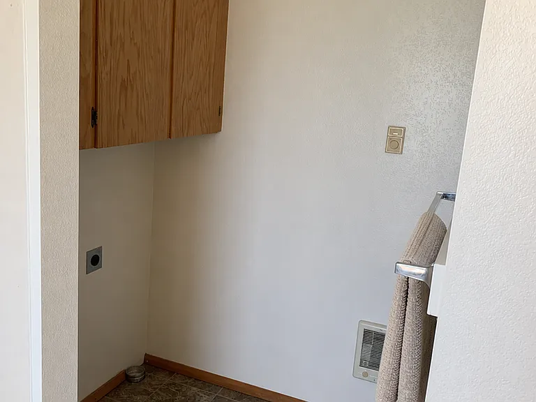 3408 Vincenta Way — Photo 6