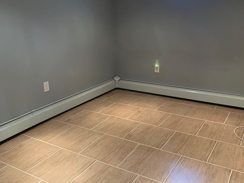 1st image of 190-15 104th Ave #1