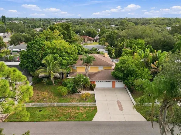 2429 WHIPPOORWILL CIRCLE, SARASOTA, FL 34231