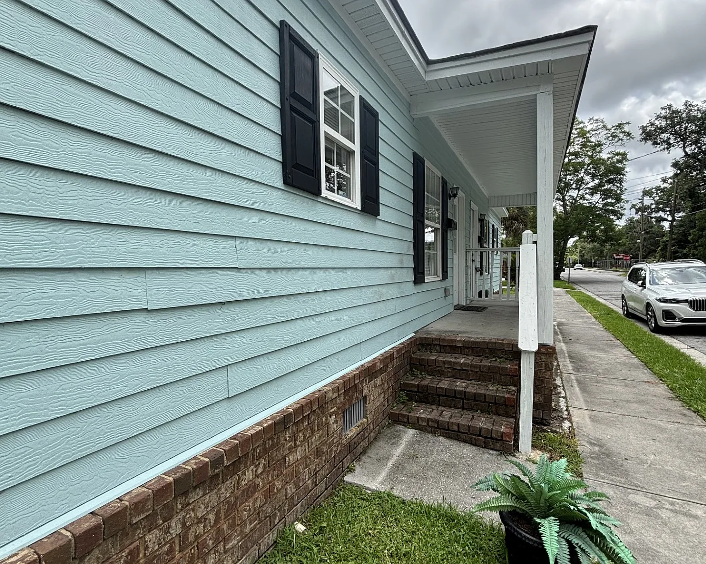 2 bed, 800 sqft, $2,400 — Photo 3