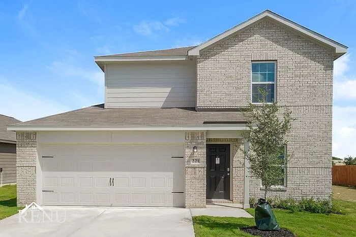 221 Riverdale Dr
