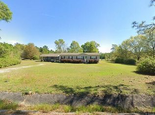 30 Elsie Davis Rd, Century, FL 32535