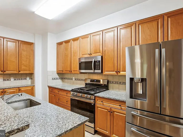 10328 Sager Ave #407 — Photo 8