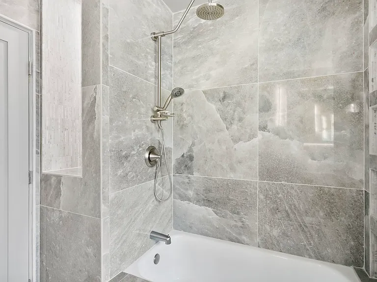4766 Terrace Dr — Photo 17