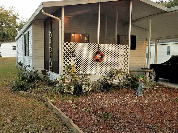 2nd image of 413 Klickety Klak Ln