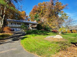 142 Wyneding Hill Rd, Manchester, CT 06040