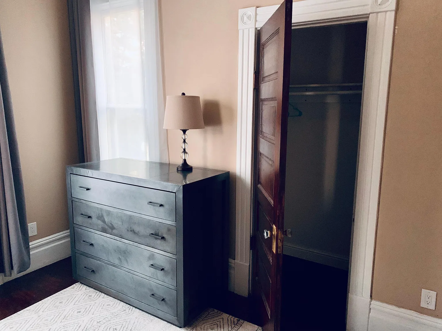 1 bed, 850 sqft, $2,250 — Photo 3