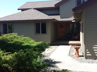 61075 Sky Harbor Dr, Bend, OR 97702