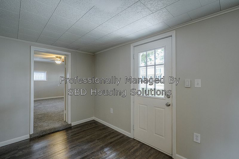 1st image of 107 SW 9th St #Oak