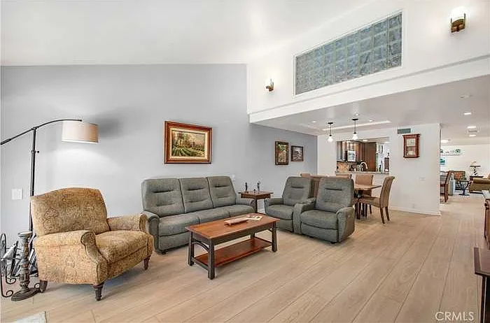 7259 Seaworthy Dr — Photo 15