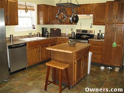 Whole house as nice as kitchen!