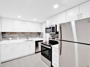 Roanoke Villas, Rochester, MI 48309