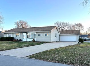 214 Temple Dr, Washington, IL 61571