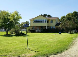 150 E Oak Ridge Dr, Point Blank, TX 77364