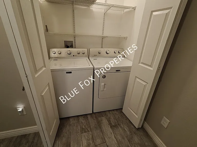 619 S Highland Ave — Photo 39